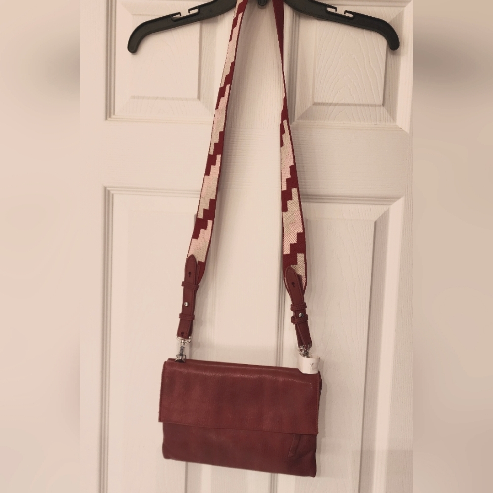 Pearl Angeli Soft Genuine Leather Shoulder/Crossbody Bag In Wine Red Med Size - Picture 6 of 9